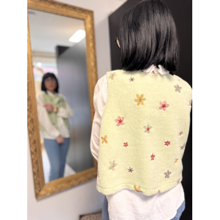 Gilet sans manches vert à fleurs brodées | Noué devant, taille unique