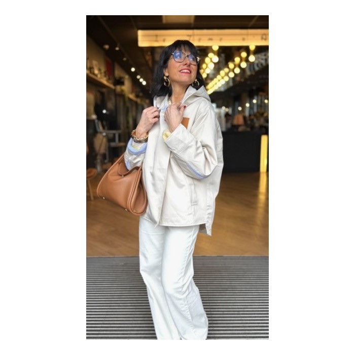 Parka beige – Élégance et protection au quotidien