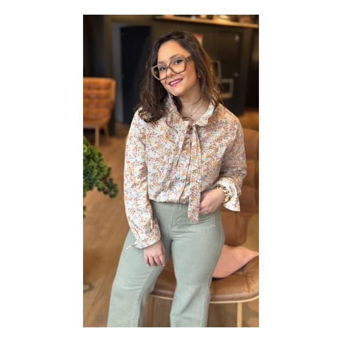 Chemise fleurie femme – Look frais et printanier