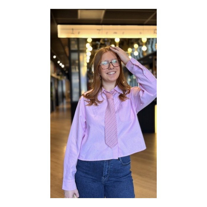 Chemise rose femme – Élégance douce et féminine