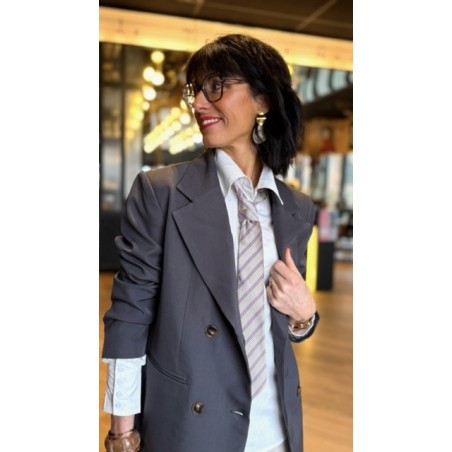 Blazer gris foncé – Élégance et polyvalence