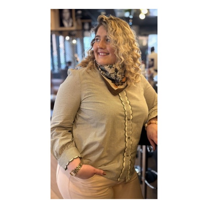 Chemise à carreaux kaki style plus – Casual et moderne