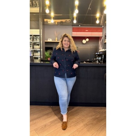 Chemise en jean cœurs rouges 100% coton | Style Plus XL à XXXL