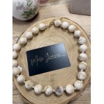 Collier perles beige en acier inoxydable – Élégance intemporelle