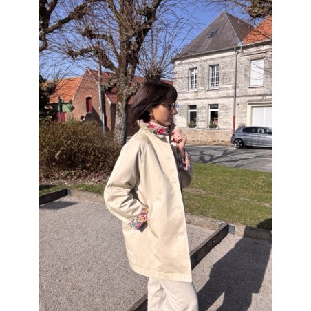 Trench beige mi-long col victorien – Élégant et pratique | Melle Jeanne