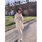 Trench beige mi-long col victorien – Élégant et pratique | Melle Jeanne