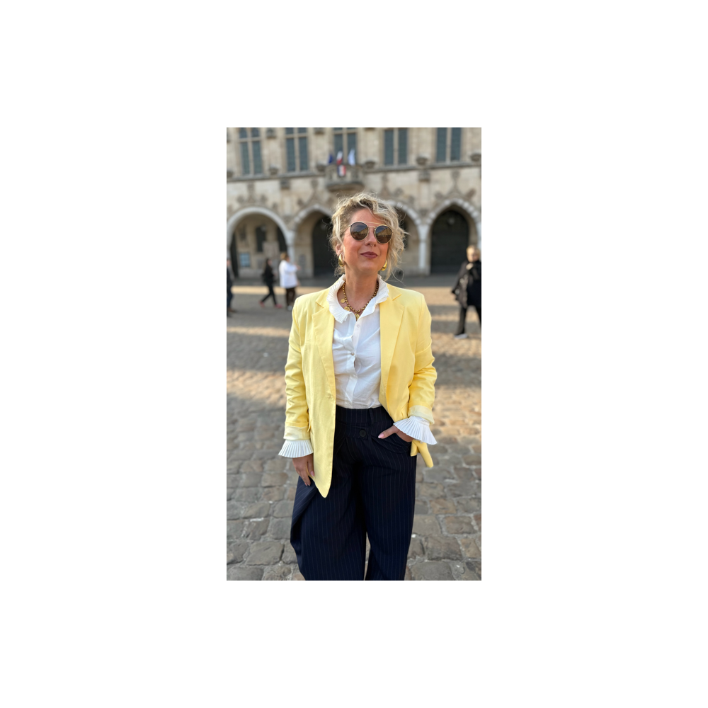 Blazer jaune – Élégance lumineuse et style moderne