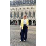 Pantalon bleu marine à rayures – Élégance et style intemporel