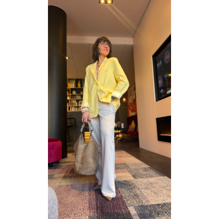 Pantalon fluide beige – Élégance naturelle et confort