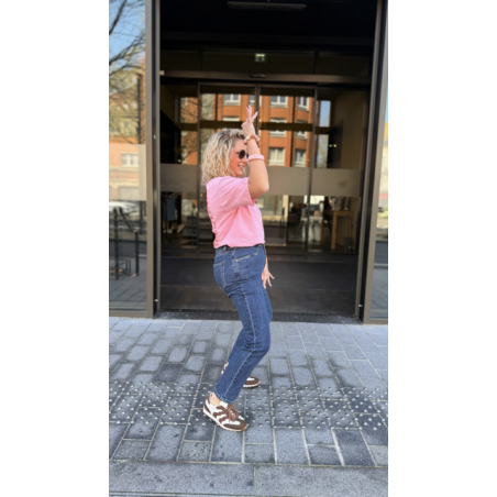 Jean brut coupe cigarette – Confort et élégance