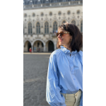 Chemise bleu clair – Col victorien chic et élégant